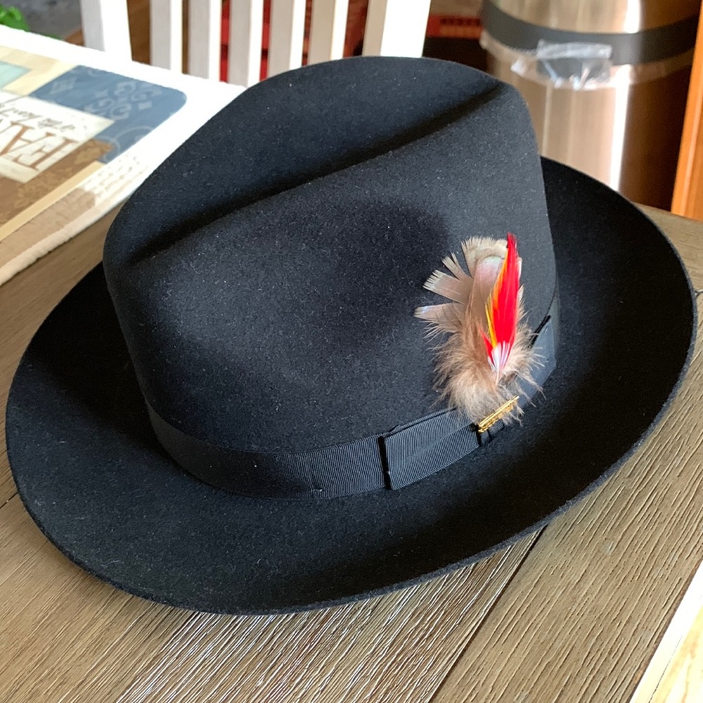 Black Stetson hat